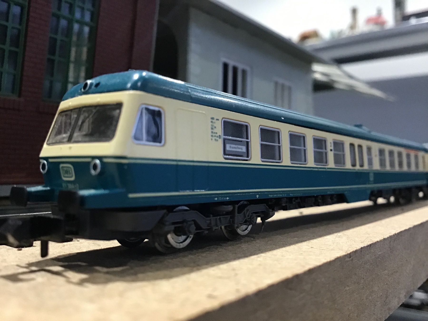 Fleischmann Modellini di ferrovie: FLEISCHMANN N Dieseltriebwagen Zug DB 614 – Usato da Männedorf venduto da Spezial-Modelle