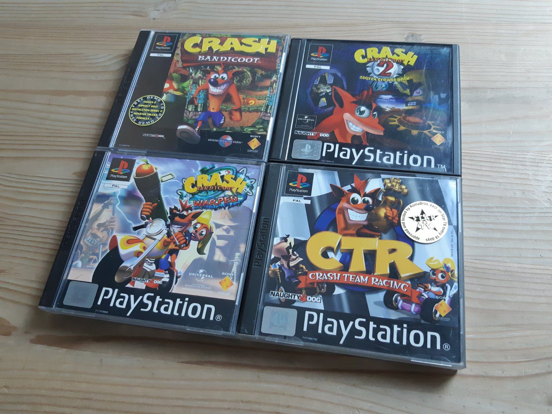 Sony Spiele: Crash Bandicoot PS1 Set 1 2 Cortex Strikes Back 3 Warped CTR – Gebraucht aus Welschenrohr von