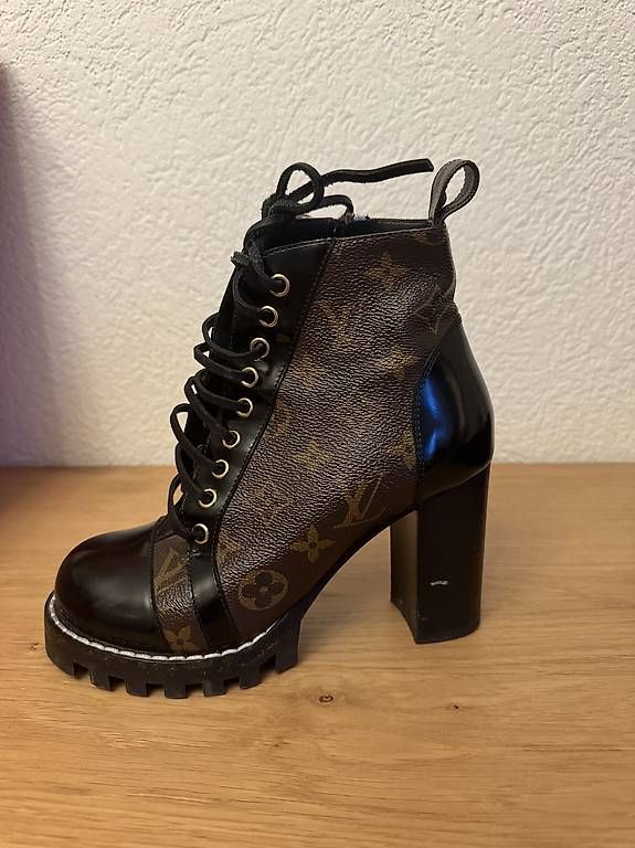 Louis Vuitton Scarpe da donna: Louis Vuitton Stiefel – Nuovo (secondo la descrizione) da Oftringen venduto da Vezzi 2