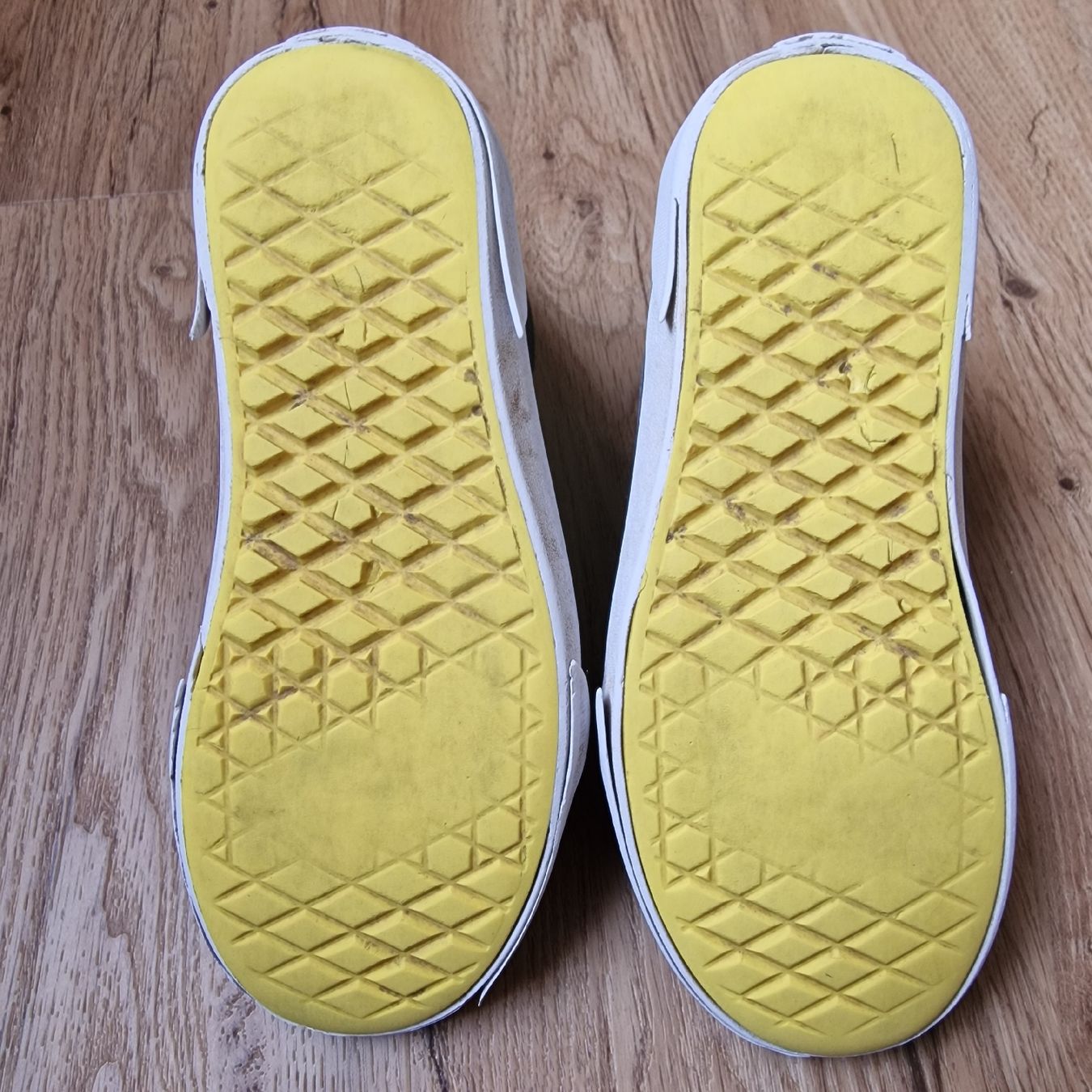 Vans Herrenschuhe: Coole Vans Sk8-Hi Reissue, Gr. 34.5 – Gebraucht aus Mönchaltorf von nzhuravel 4