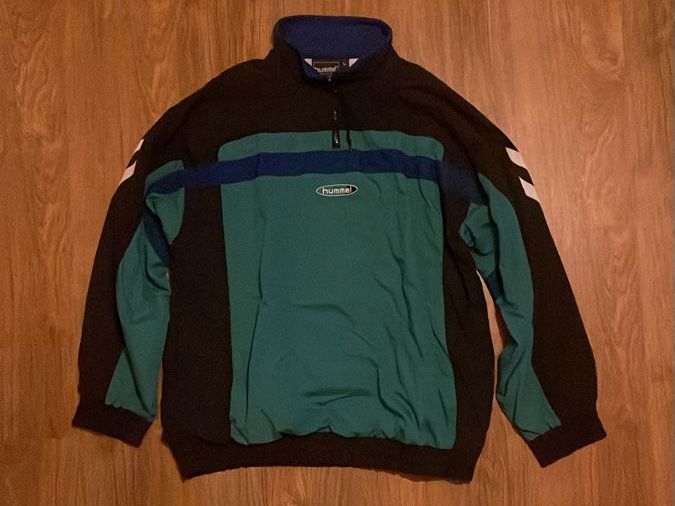 Hummel Pulls & Sweat-shirts: Hummel Pullover / Jacketürkis schwarz blau Grösse L – D'occasion à Adelboden par nando.spiess