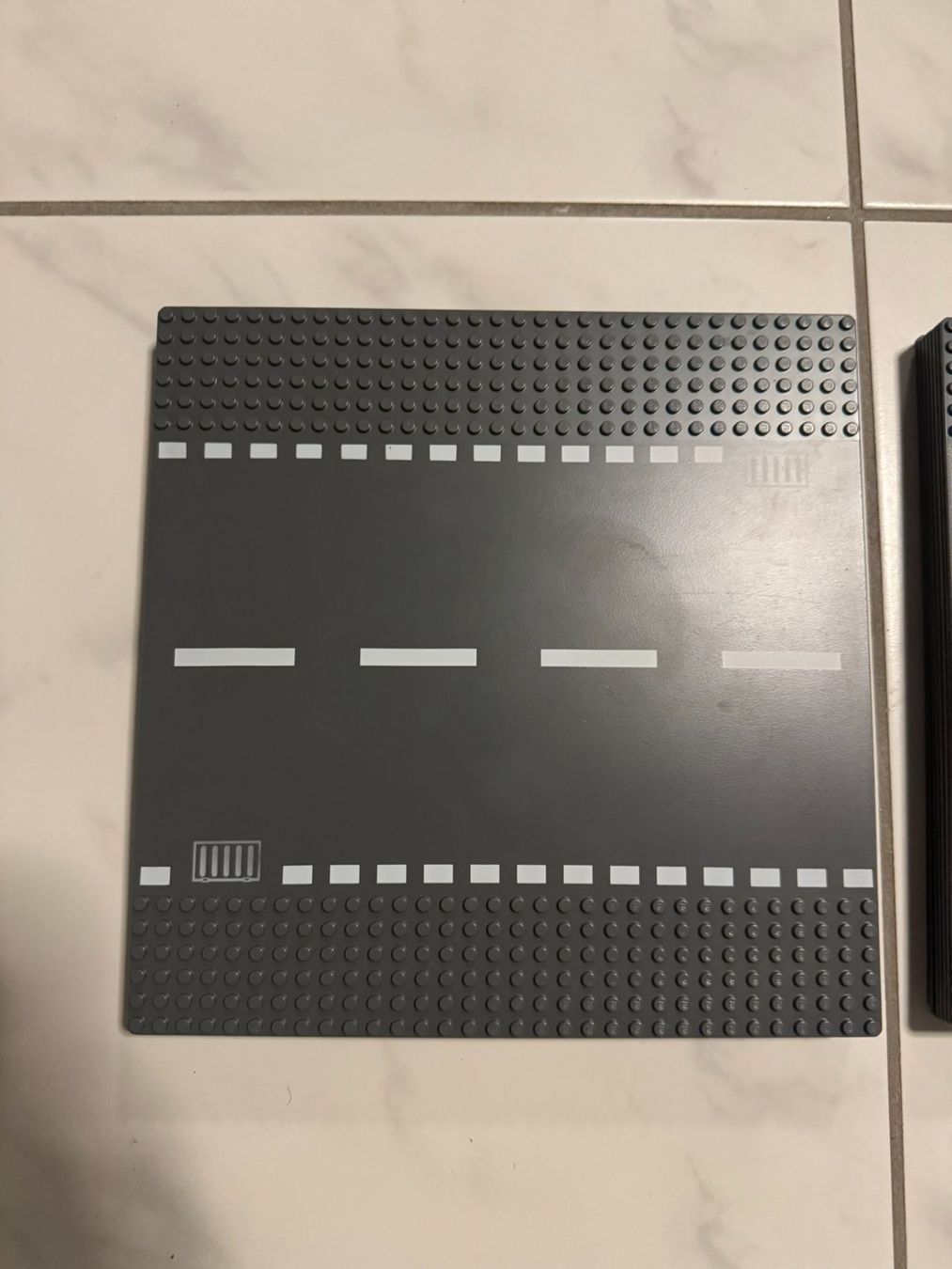 Lego Kit di costruzioni: Lego Strassen / Platten 42 Stk. – Usato da Schinznach Bad venduto da Prosperos 1