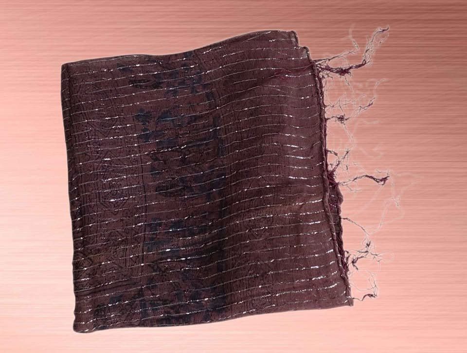Foulard & Sciarpe: Schönes Tuch mit Glitzerfäden NEU – Nuovo e nell'imballaggio originale da Aarburg venduto da Glitzerschein 1