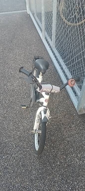 Vélos: Kinderfahrrad  – D'occasion à Birmensdorf ZH par zjsz 2