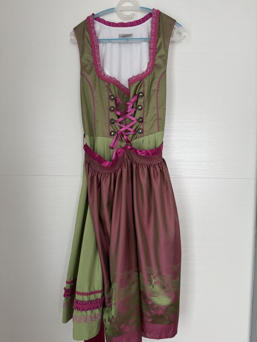 Kostüme: Dirndl Gr. 48 – Gebraucht aus Steffisburg von fra_d2pj 1