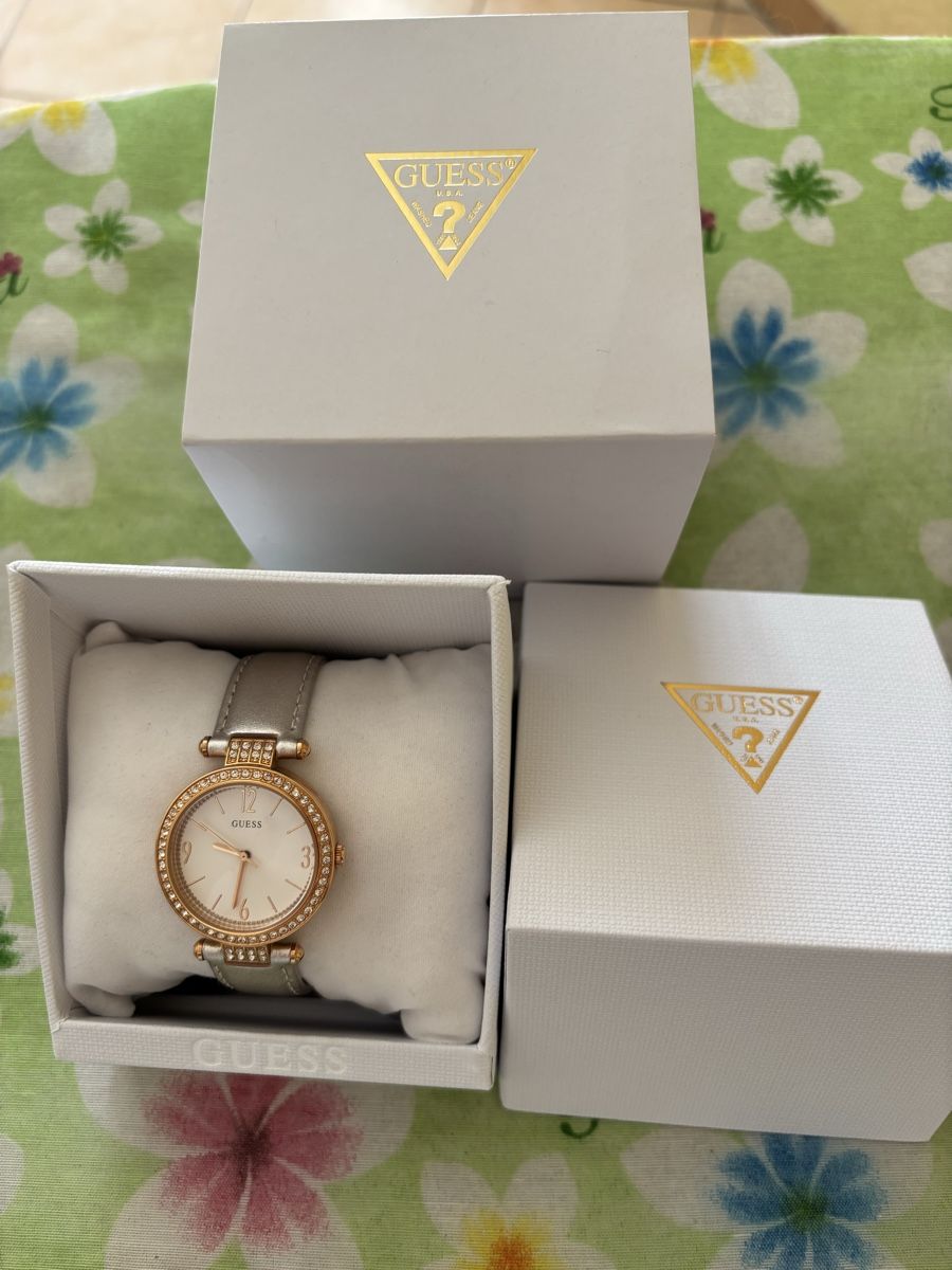 Guess Uhren: Montre GUESS   – Neu (gemäss Beschreibung) aus Attalens von roronana 1