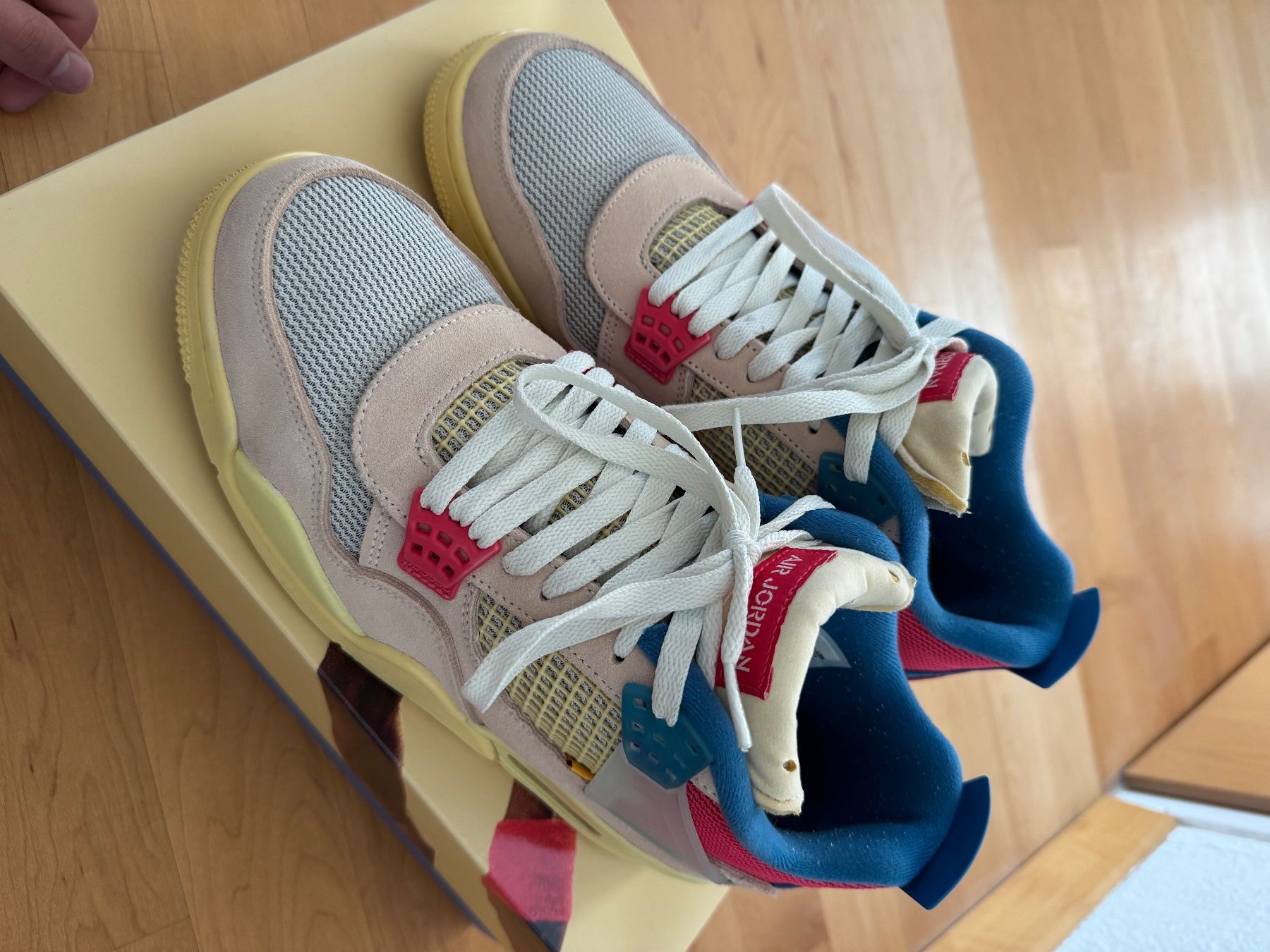 Jordan Scarpe da uomo: Jordan 4 Union LA Guava Ice Grösse 44.5 – Usato da Liestal venduto da Leanus
