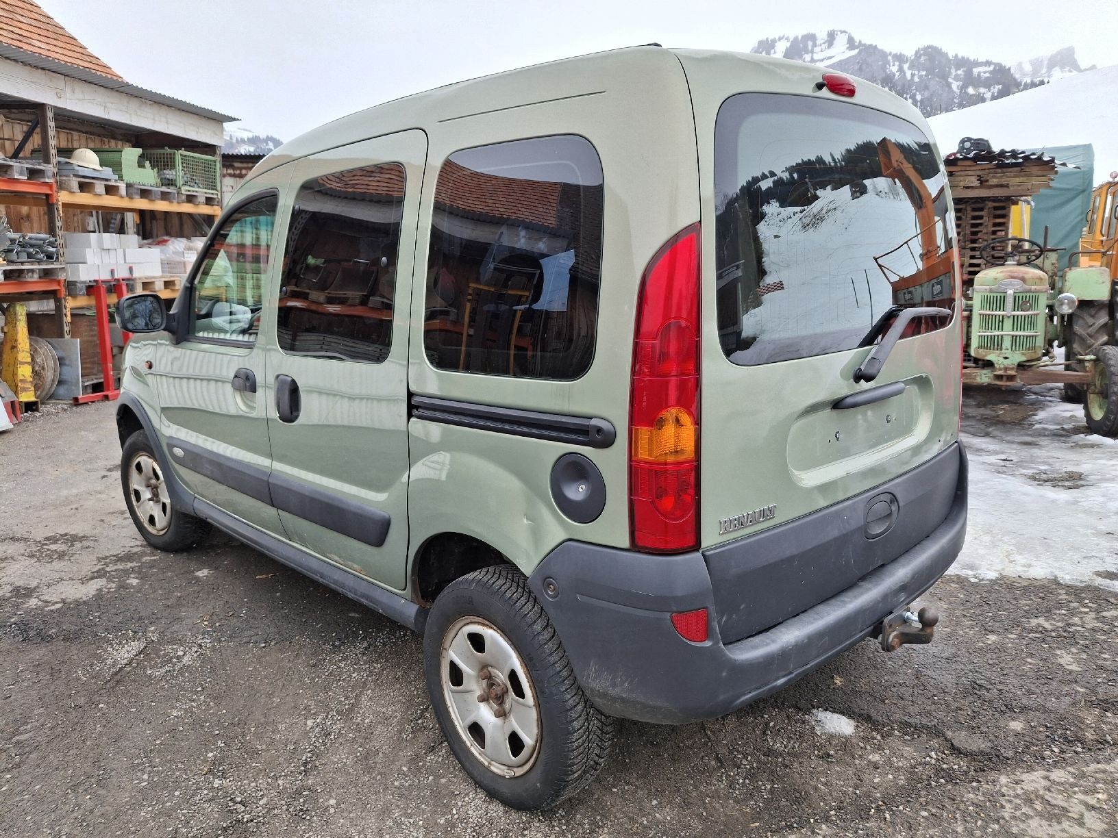 Renault Automobili: Renault Kangoo 1.6 16V 4x4 – Usato da Oberiberg venduto da Erich_Marty 4