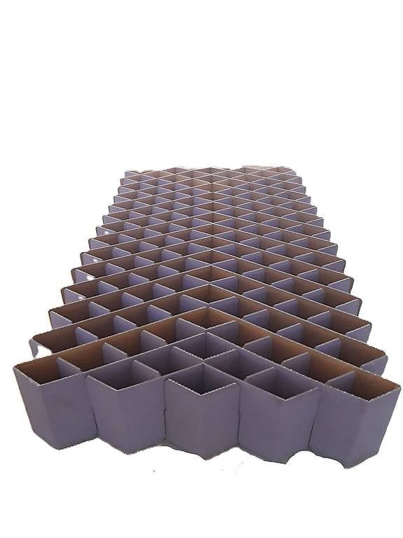 Letti: Kartonbett // Lit en carton // Cardboard Bed – Usato da Cologny venduto da els_tvj8 3