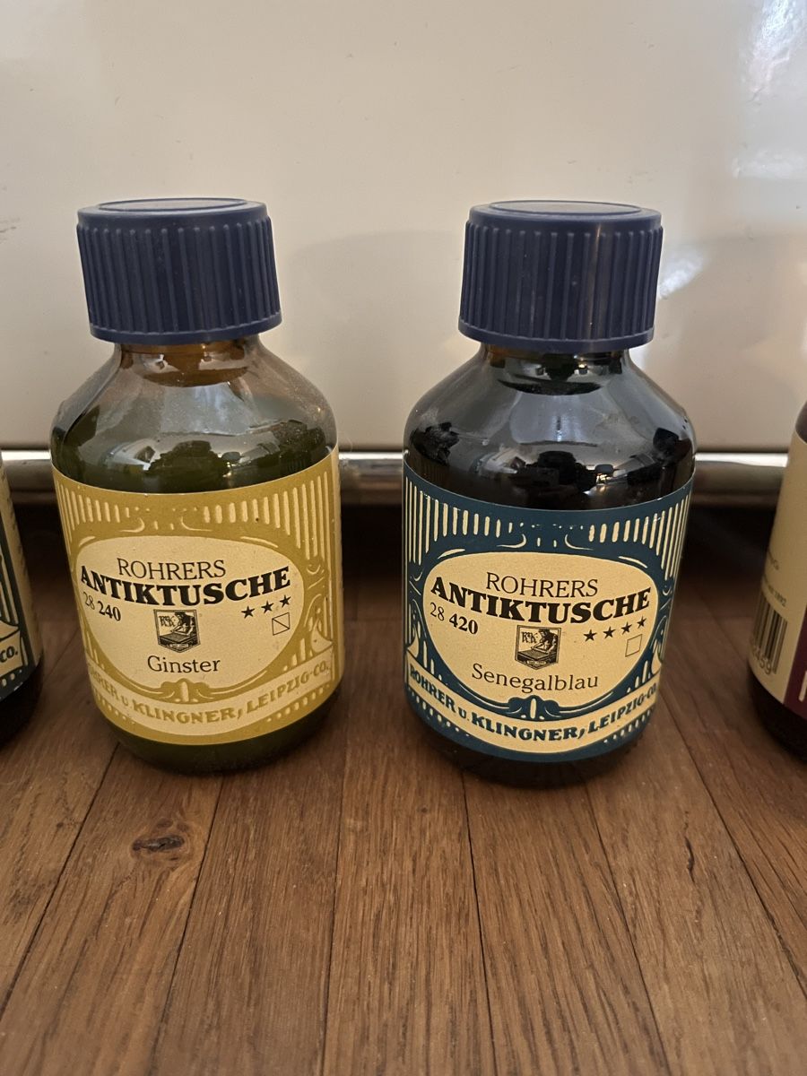Altro in Scrittura & Disegno: Rohrers Antiktusche, 6 Fläschli – Usato da Männedorf venduto da nor_9mzn 2