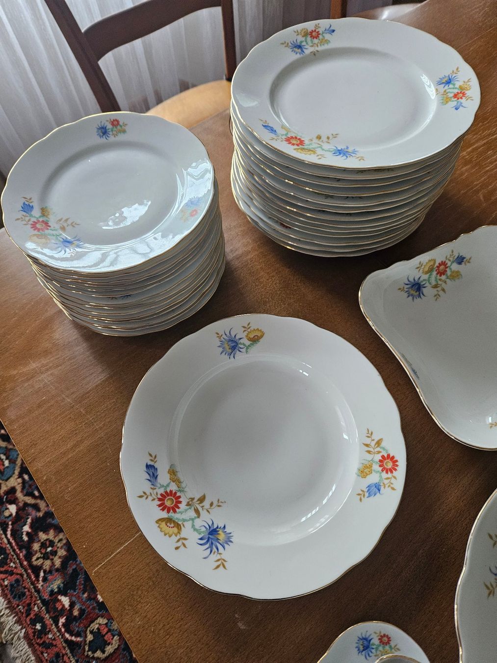 Set di piatti: Vintage Geschirr-Set mit Blumenmuster, 31-teilig – Usato da Fisibach venduto da sare01 2