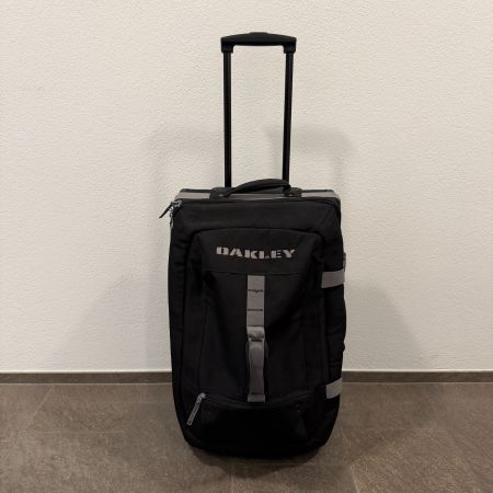 Oakley Reisetasche 65 cm mit Rollen schwarz