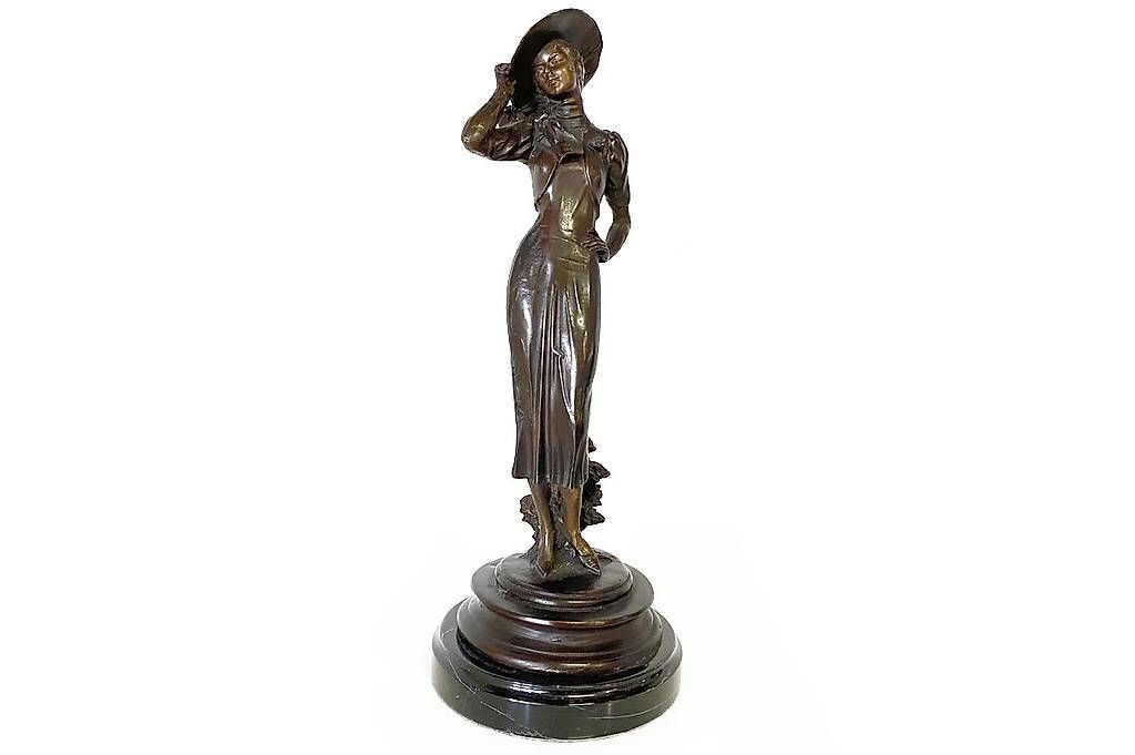 Sculture & Statue: Bronzefigur, Dame mit Hut – Usato da Ballwil venduto da ClassicGallery