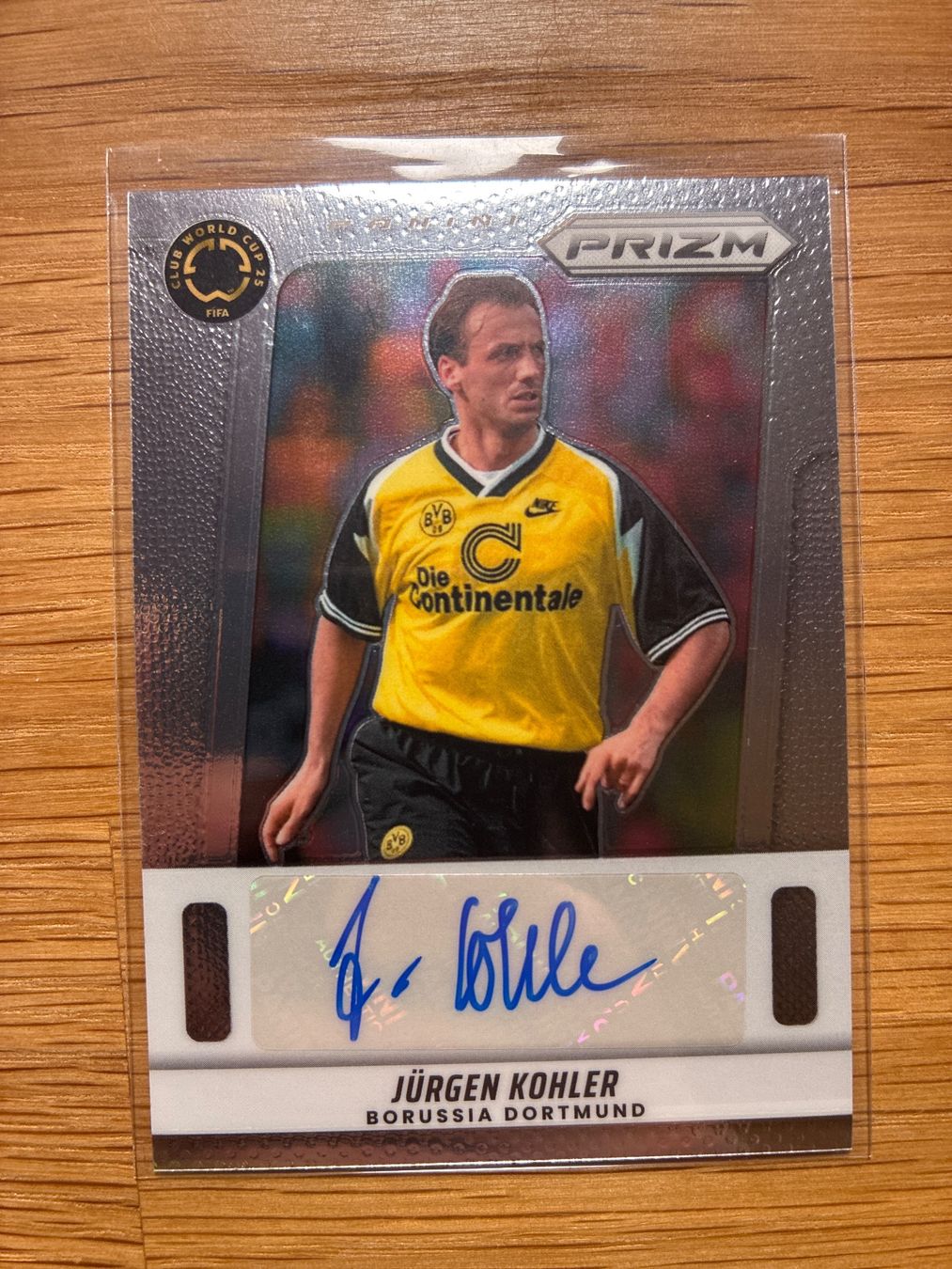 Topps Sammelbilder & Trading cards: Panini Prizm Jürgen Kohler BVB Autogramm – Gebraucht aus Solothurn von MegaDaggi