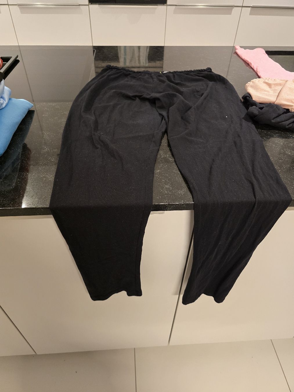 Leggings: SCHWARZE LEGGINGS – Usato da Derendingen venduto da Mil_l98S