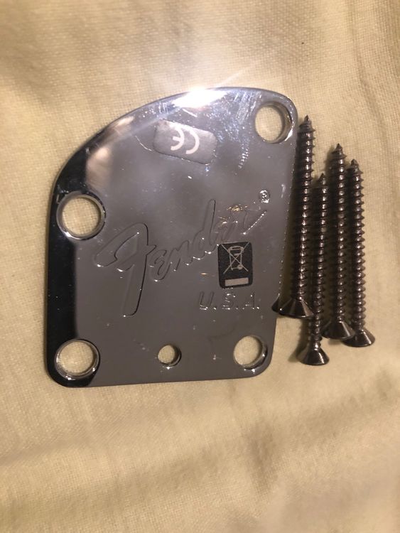 Fender neck plate USA (Gebraucht) in Sugiez für CHF 9 – mit Lieferung ...