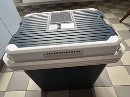 Kühlbox für Camping/ Auto 