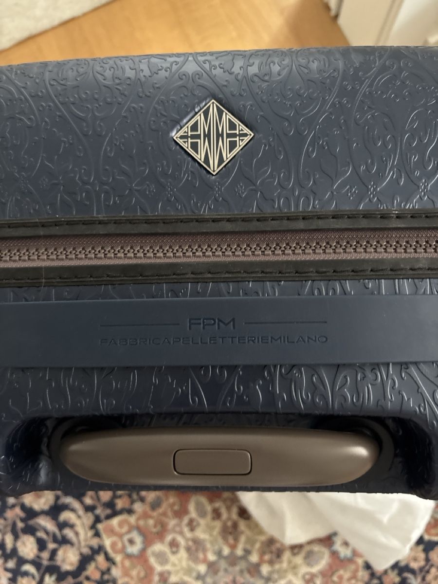 Valigie: FPM koffer  design by Marcel wanders – Usato da Zürich venduto da BredaB 9