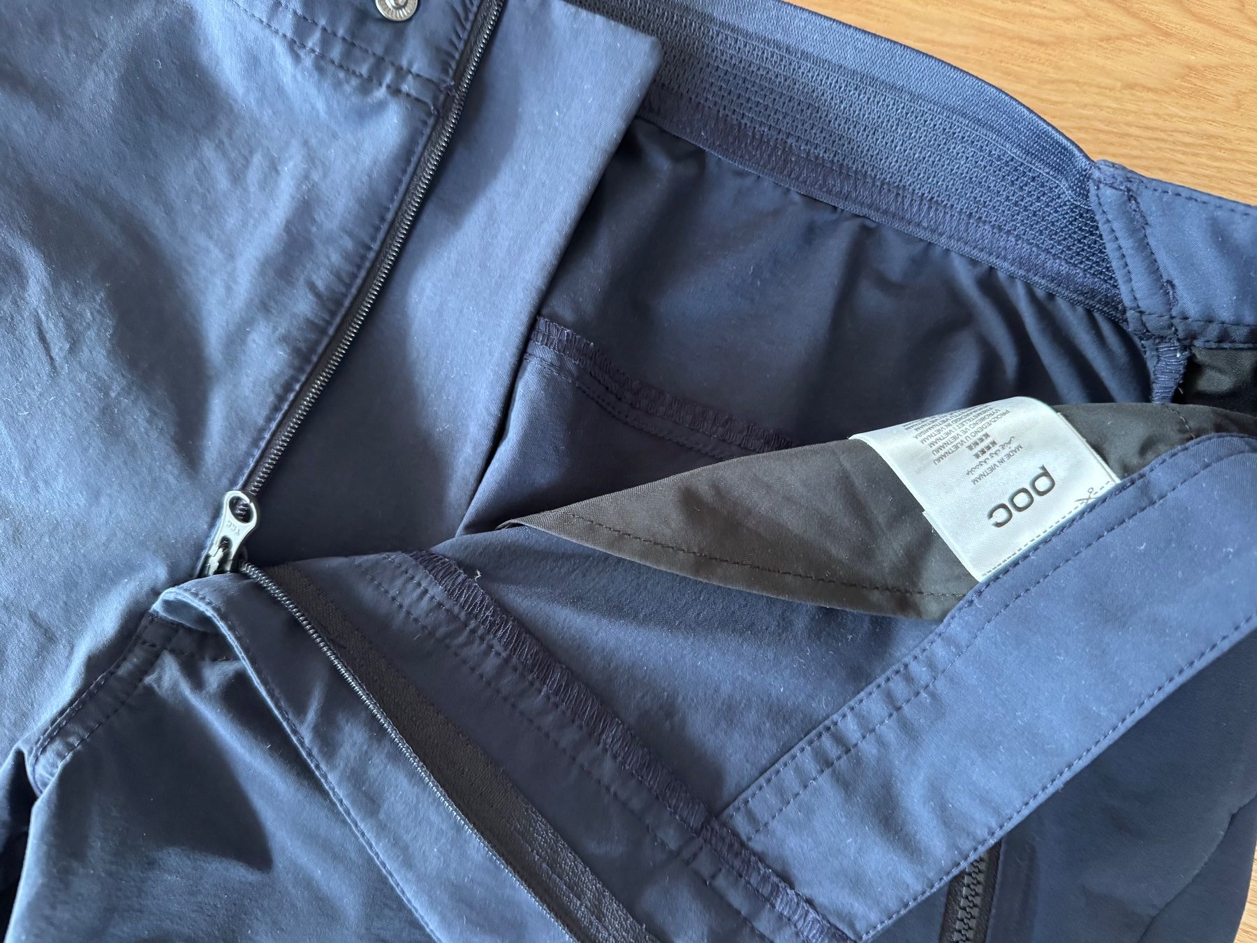Poc Hosen: POC Essential Enduro Shorts, blau, Grösse L – Gebraucht aus Thun von Dvddealer 3