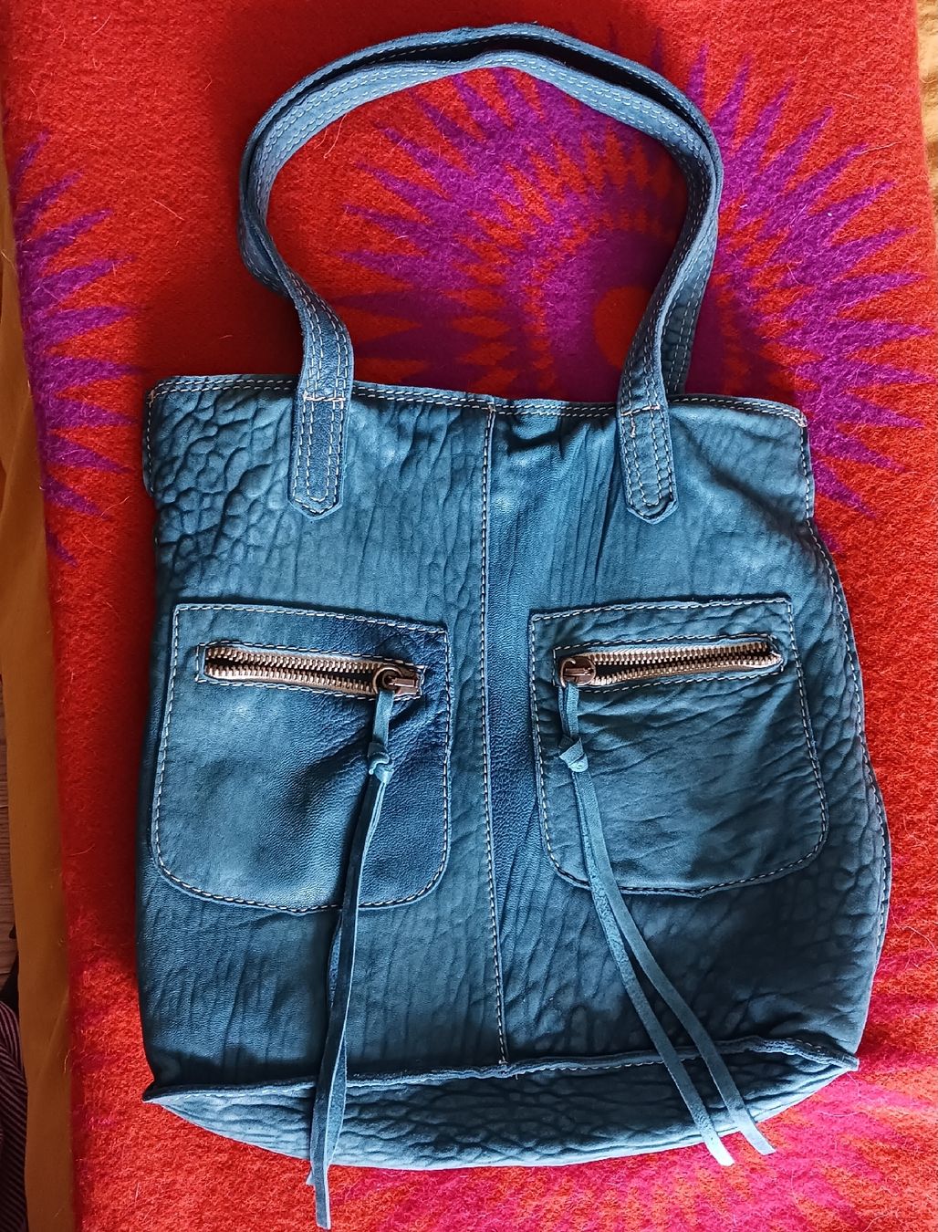 Borse da donna: Sac à main en cuir turquoise – Usato da Aubonne venduto da erinrose