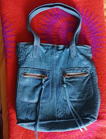 Sac à main en cuir turquoise 
