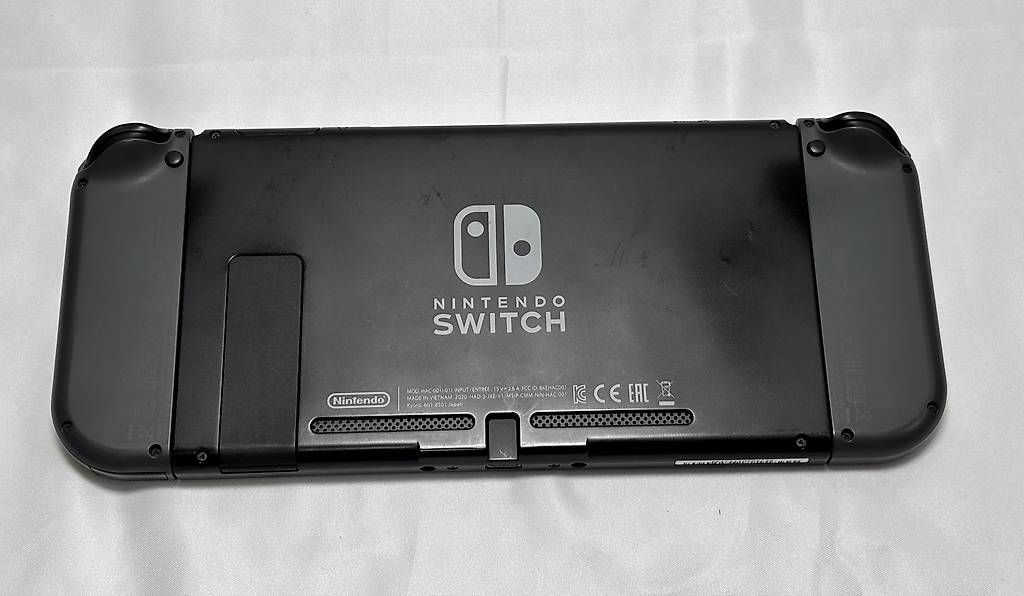 Nintendo Consoles: Nintendo Switch Console + Animal Crossing – D'occasion à Gordola par kar_gy5g 4
