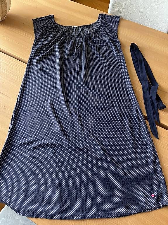 Esprit Vestiti: Esprit Kleid mit Bindegürtel Gr. S – Usato da Bülach venduto da marspi 1