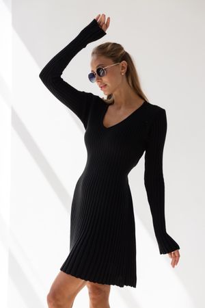 Knitted Dress with Long Sleeves Size: XS-S  new