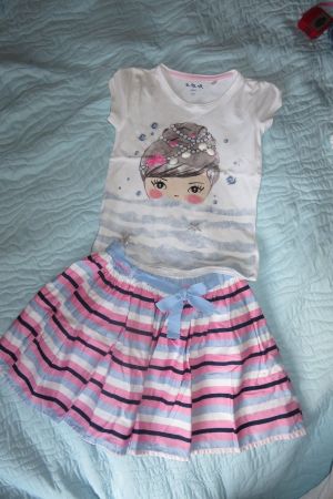 T-Shirt plus Rock  in Gr. 122