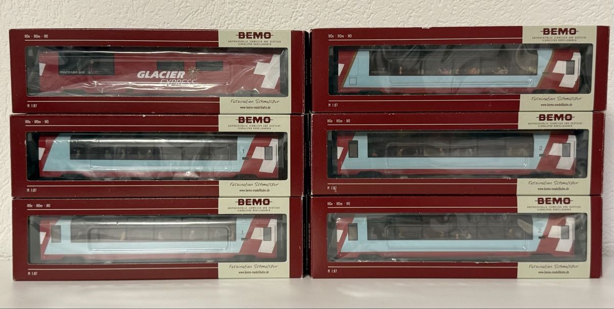 Bemo Modellini di ferrovie: Bemo Glacier Express Komplettzug mit Innenbeleuchtung – Usato da St. Gallen venduto da Modell1zu87