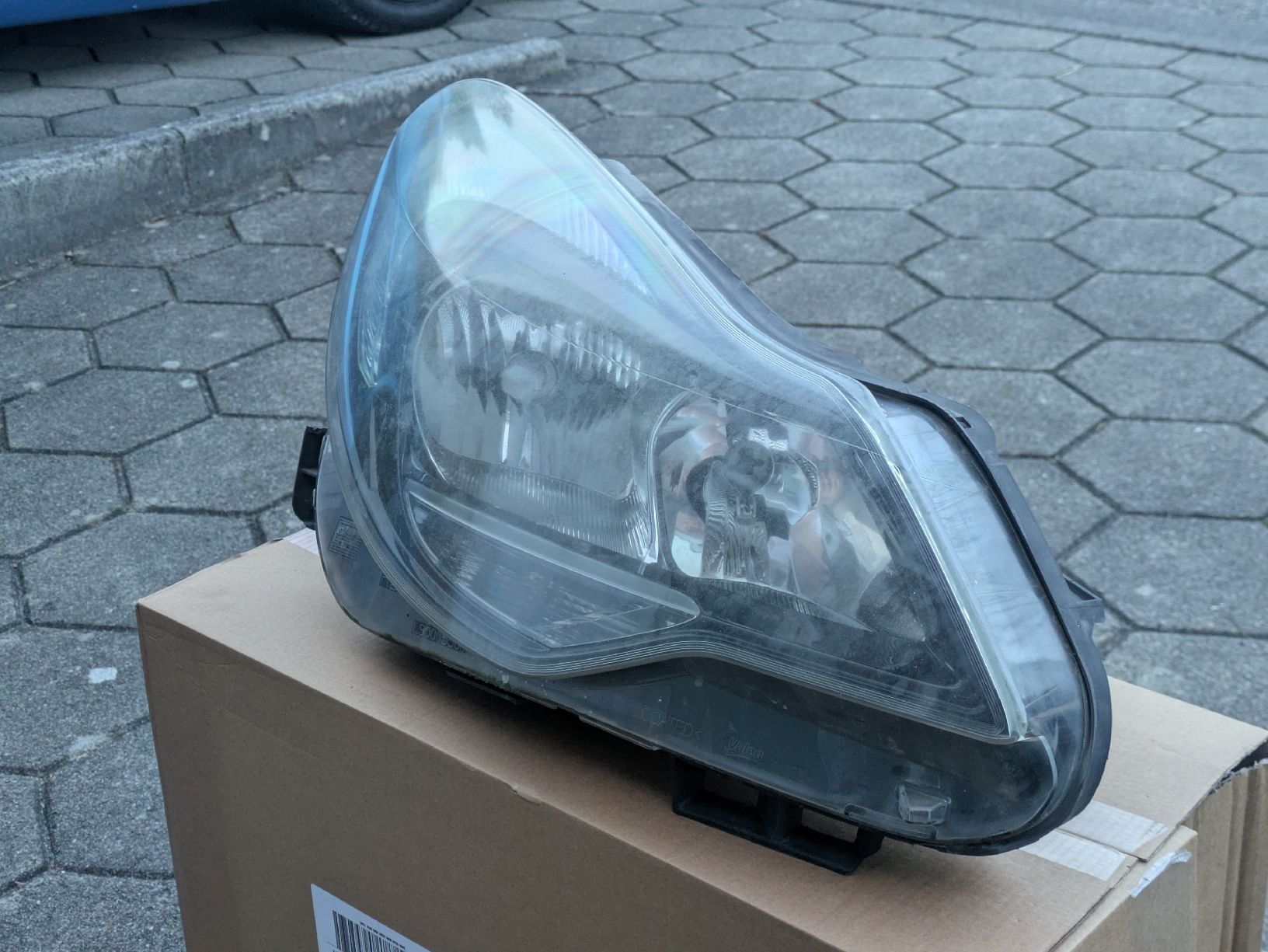 Opel Fari: Opel Corsa D Scheinwerfer Rechts – Usato da Alpnach Dorf venduto da giz_q88l 1