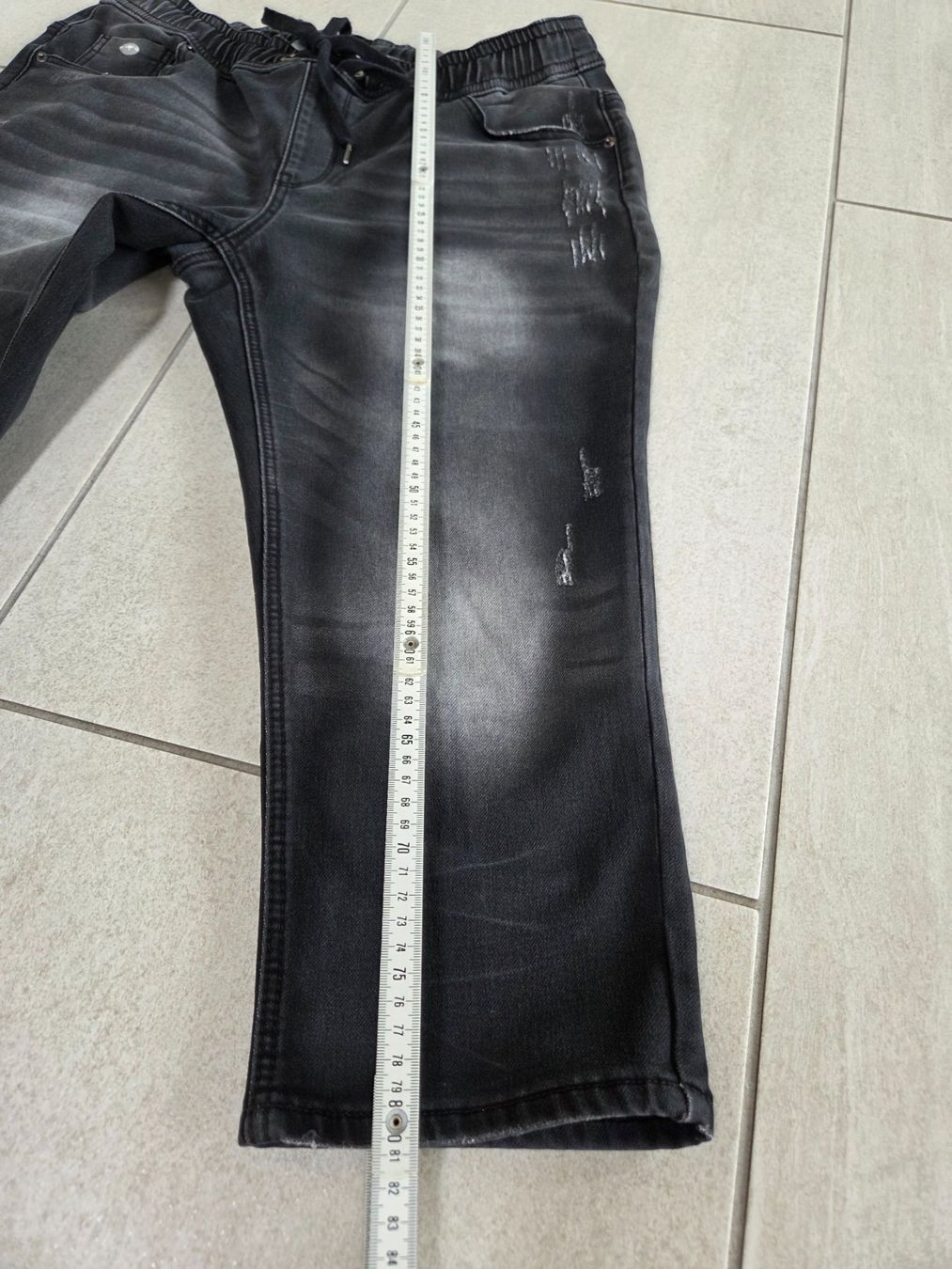 Jeans: Kangaroos Caprijeans, Grösse 44, grau – Usato da Hirschthal venduto da toronto-raptors82 6