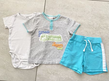 Sommer Kleiderset für Baby Buben Gr. 74/80. Bornino.