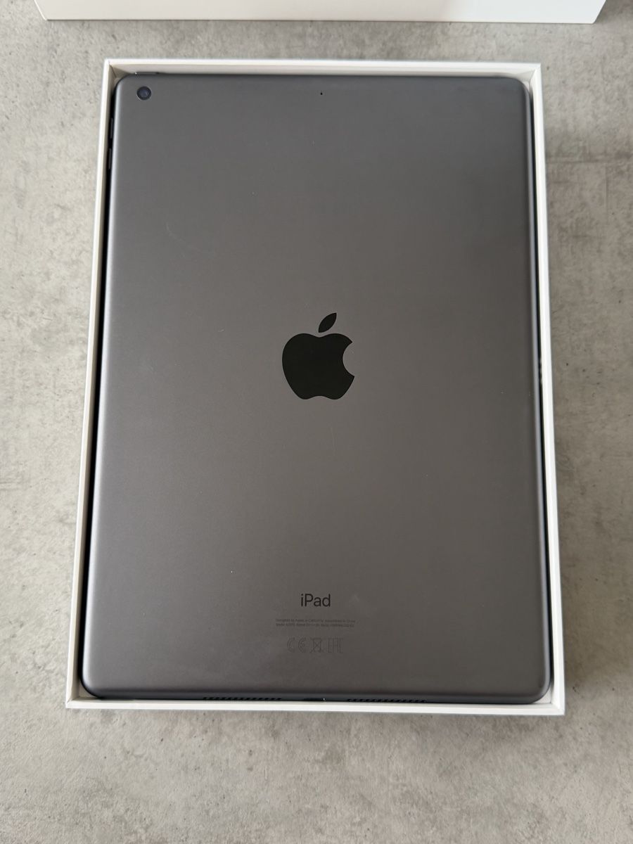 Apple Tablettes PC: Apple Ipad 8th Generation unbenutzt im Karton – Neuf (Voir description) à Bubikon par Mtr1608 1