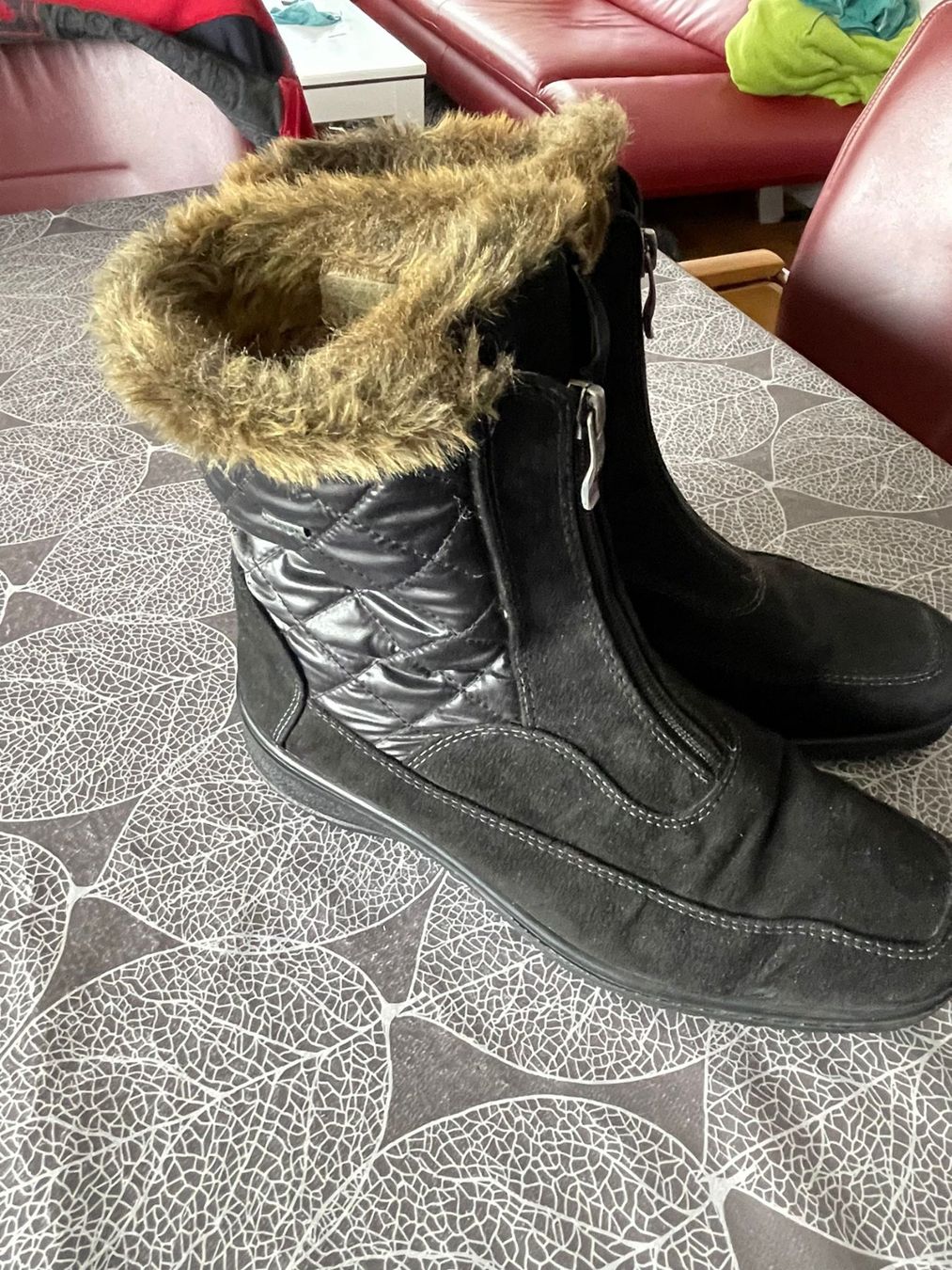 Scarpe da donna: ARA Stiefel Grösse 39 (6) – Usato da Burgdorf venduto da interstellar2 2