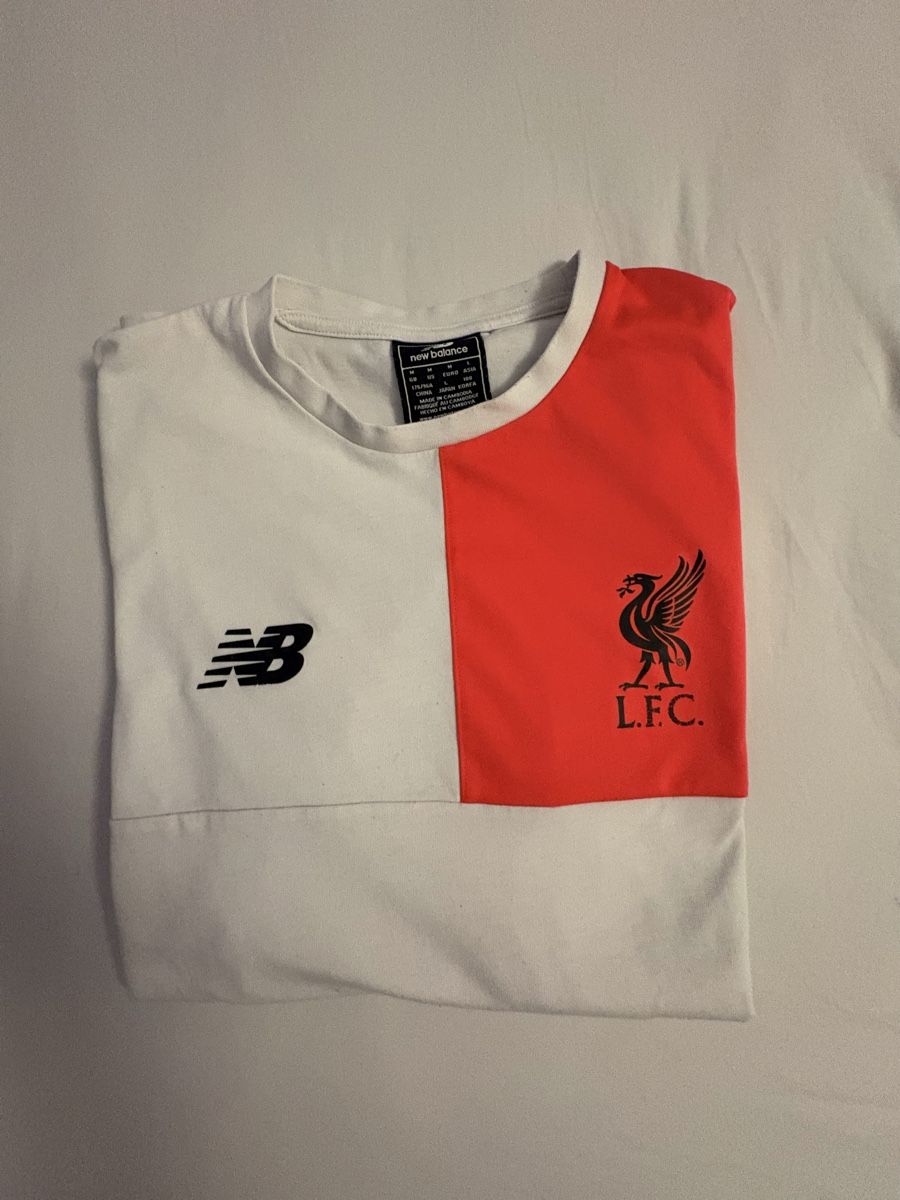T-shirt: Liverpool T Shirt – Usato da Zürich venduto da mar_cns7 1