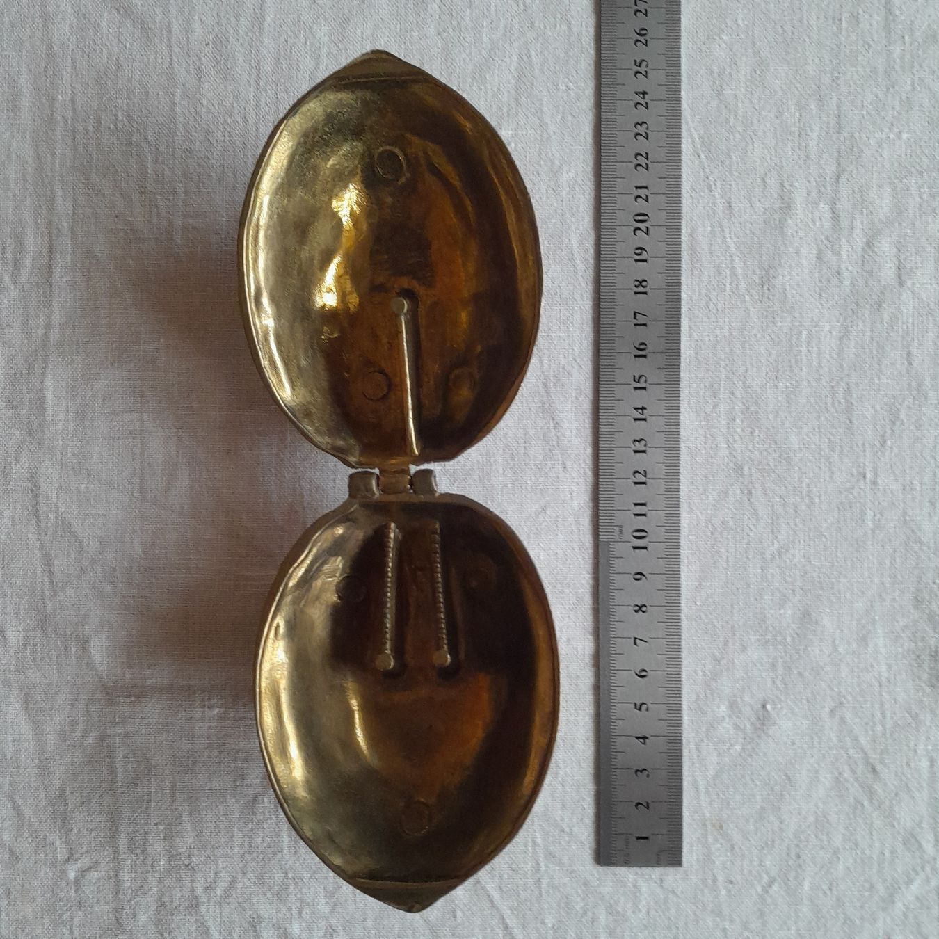 Elettrodomestici da cucina: Vintage Nussknacker Walnuss aus massivem Messing – Usato da Knutwil venduto da Kompex 1