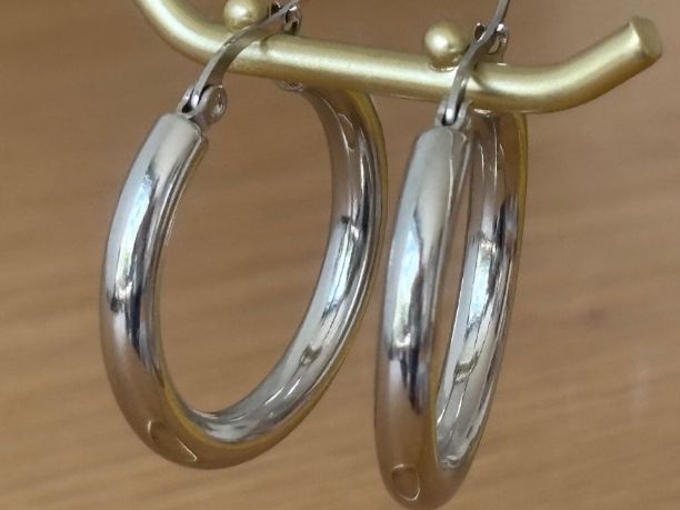 Boucles d'oreille: Luxus Elegante Edelsthal Ohrstecker /Creolen   Silberfarben – Neuf (Voir description) à Biel-Bienne par Roserosse13 5
