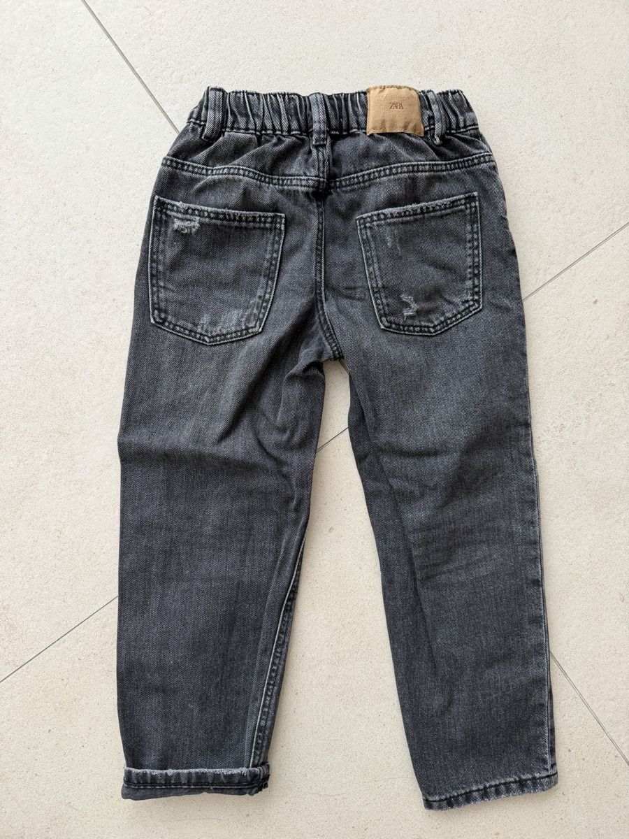 Zara Pantaloni: ZARA Jeans mit Löcher Gr. 110 – Usato da Zug venduto da kow_6xr6 1