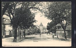 Yverdon, Strassenpartie mit grossem rund
