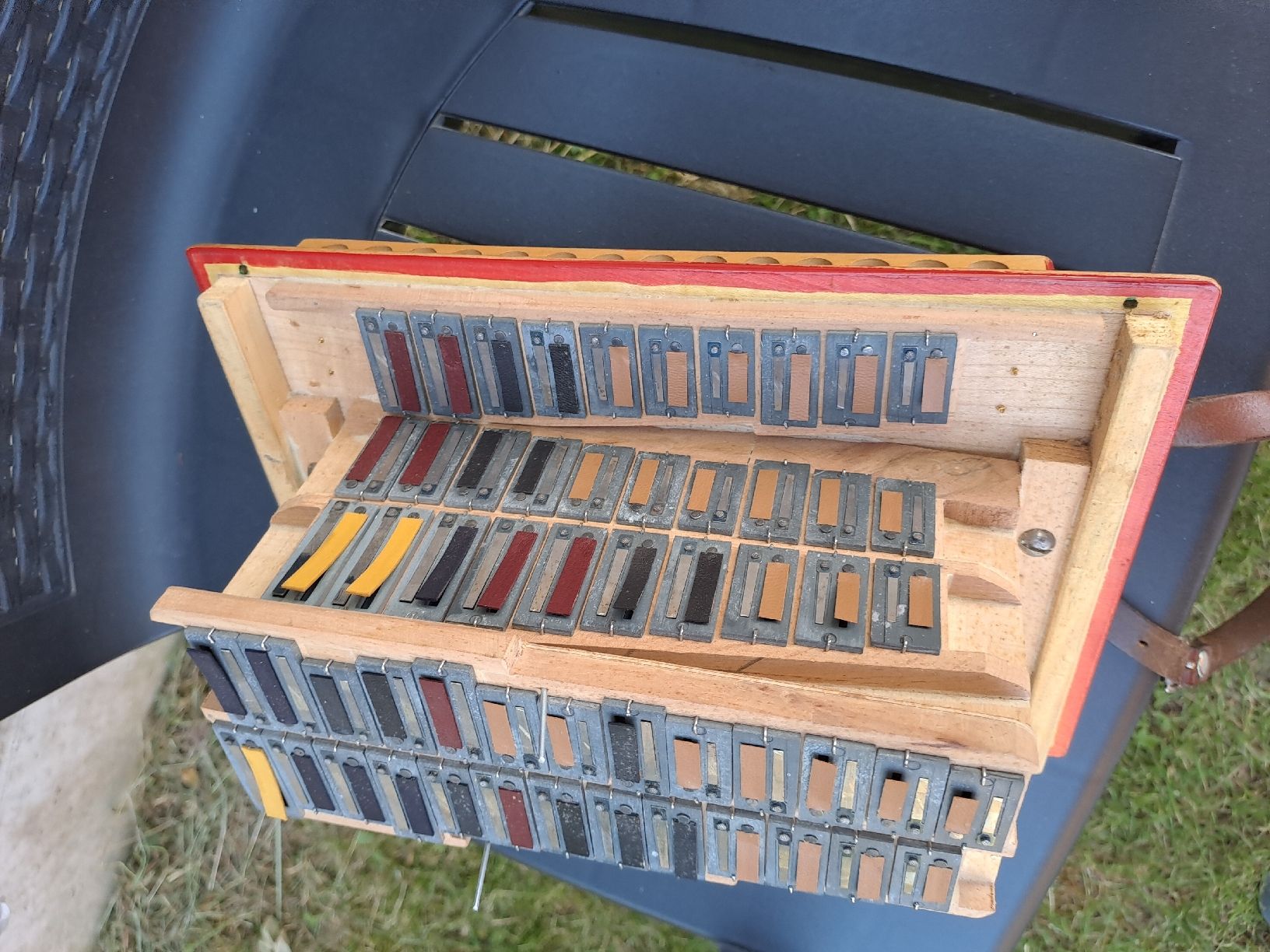 Eichhorn Instruments de musique: Eichhorn orgeli ton A  – D'occasion à Villeneuve par BibiVintage 9