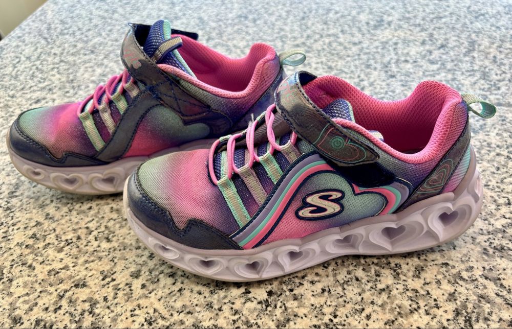 Skechers Mädchen Turnschuhe, 33,5, mit Licht, Top! (Gebraucht