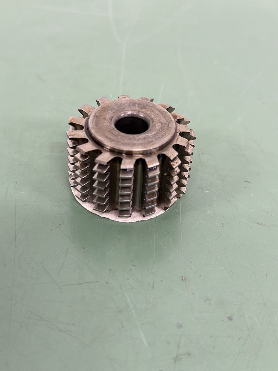 Tutti gli attrezzi: Mikron Gear cutting module M1. – Nuovo e nell'imballaggio originale da Aarberg venduto da SNMachines 2