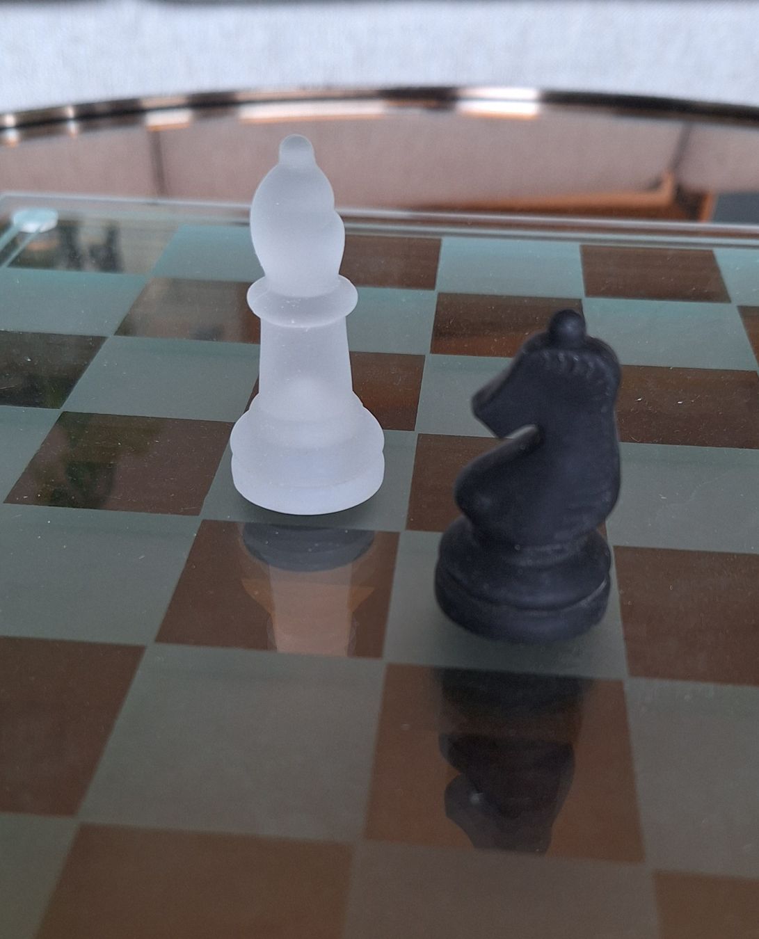 Giochi: Schachspiel mit Glasfiguren – Usato da Uzwil venduto da Arusha21