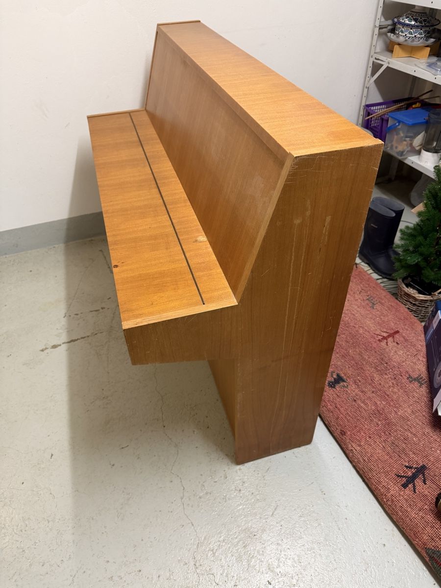 Strumenti musicali: Klavier Max-Bech Aufrecht Holz hell gebraucht – Usato da Burgistein venduto da Sterchi0