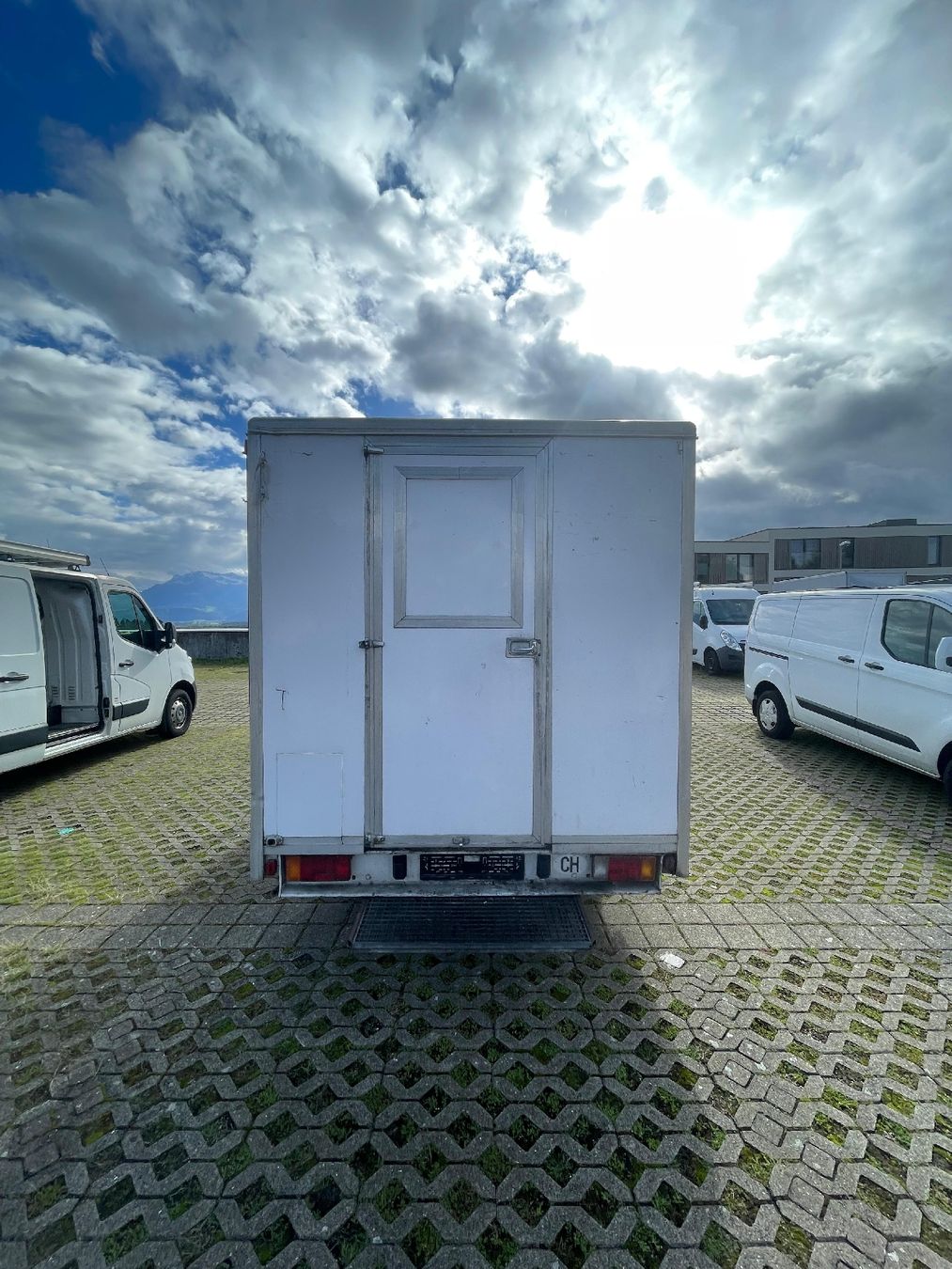 Peugeot Nutzfahrzeuge: COOLER FOODTRUCK! – Gebraucht aus Merlischachen von simplestuff123 5