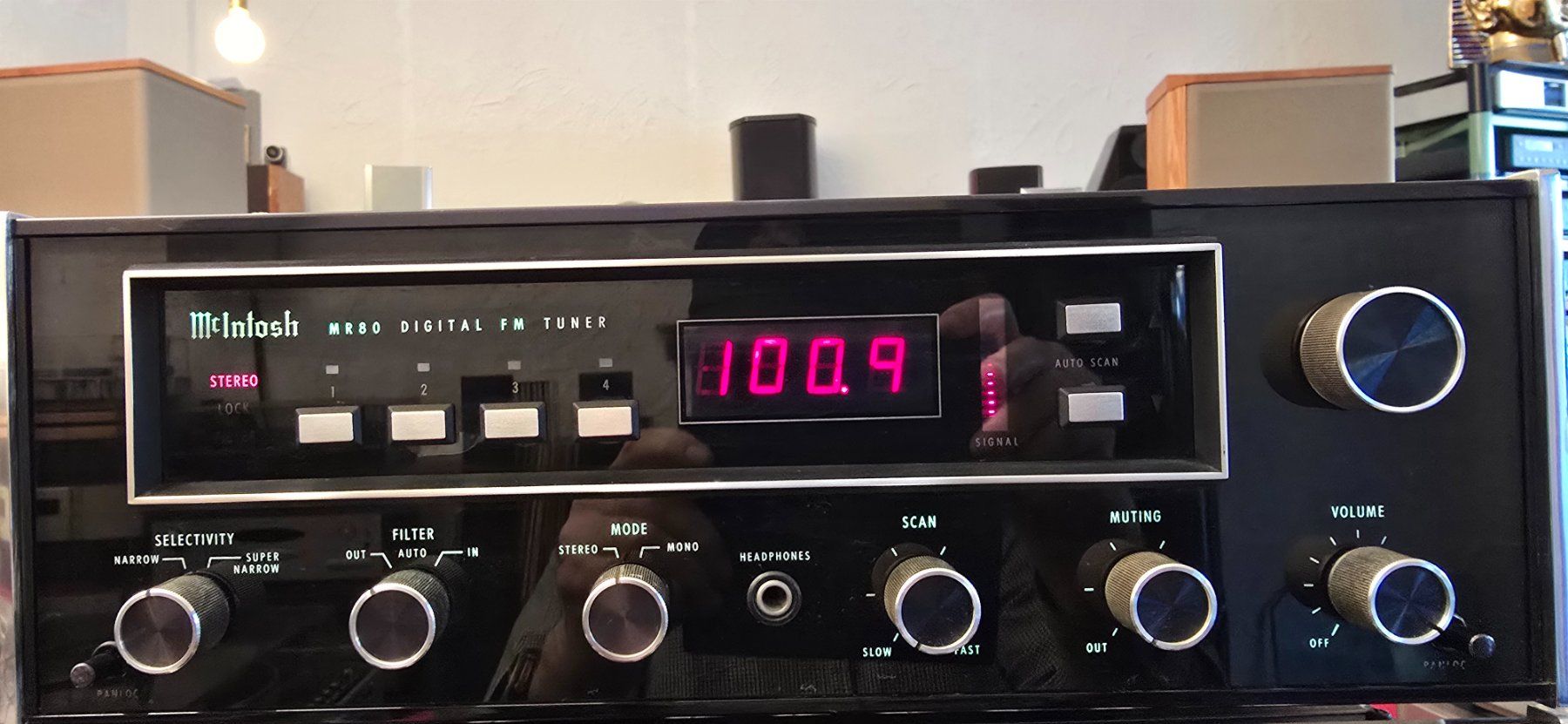 Radio: Tuner McIntosh MR 80 – Usato da Zürich venduto da Scor-pi 1