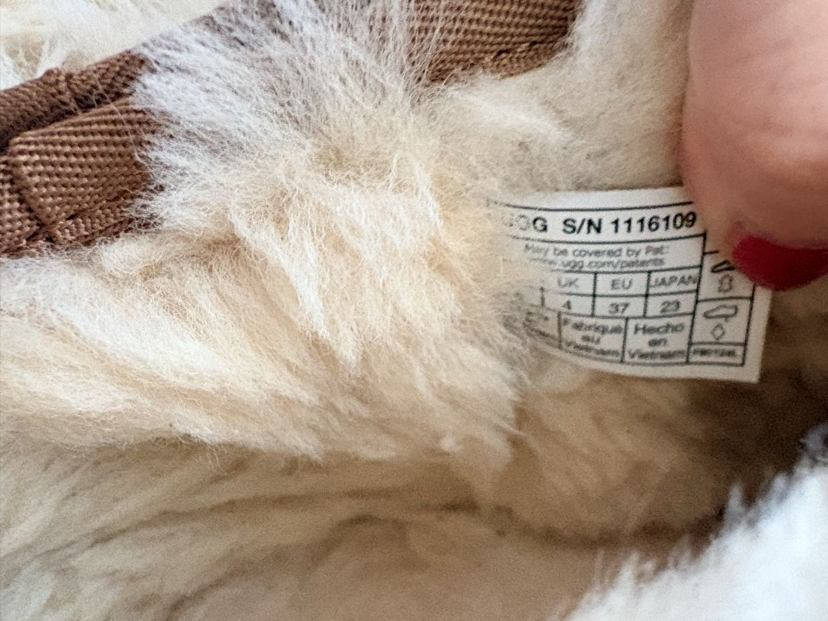 Ugg Damenschuhe: Ugg Boots – Gebraucht aus Basel von klo_n59g 2