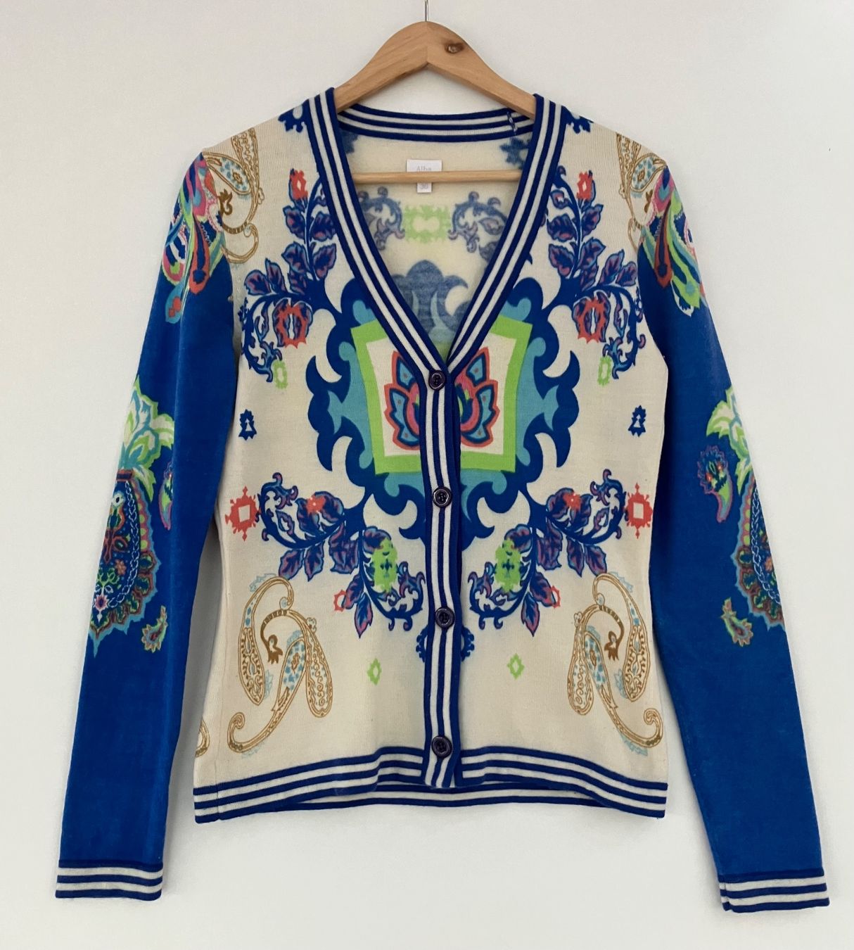 Alba Moda Giacche: Alba Moda Wolle Strickjacke Gr.36 – Usato da Unterägeri venduto da Jutka_04