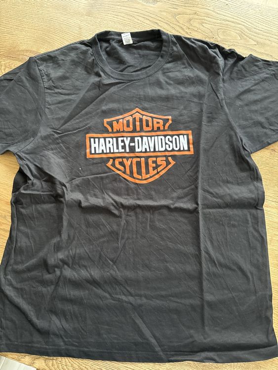 Harley-Davidson T-shirt: Schwarzes Harley-Davidson T-Shirt, Top Zustand, Sommer! – Usato da Horgen venduto da Schuehorg
